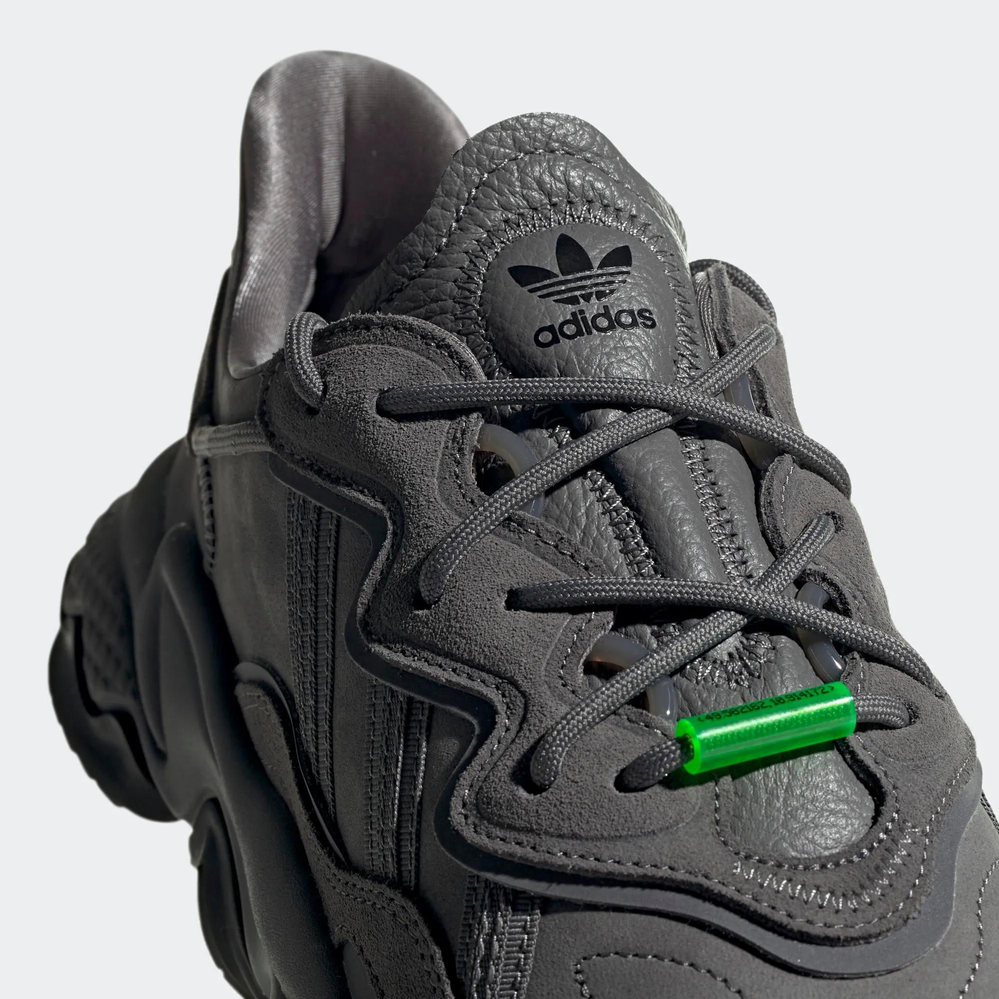ADIDAS OZWEEGO Trail (Grey/Solar Green)(BD8011)