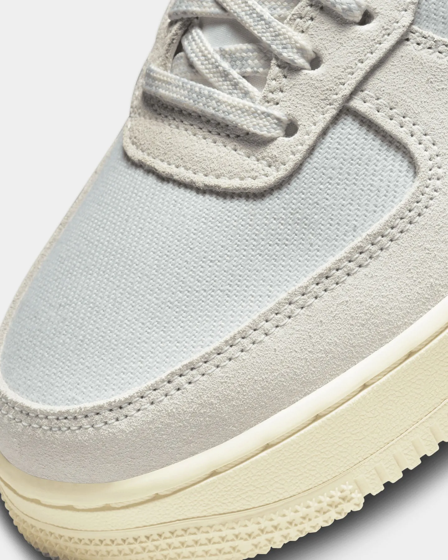 Nike Air Force 1 '07 LV8 Sail/Light Smoke Grey