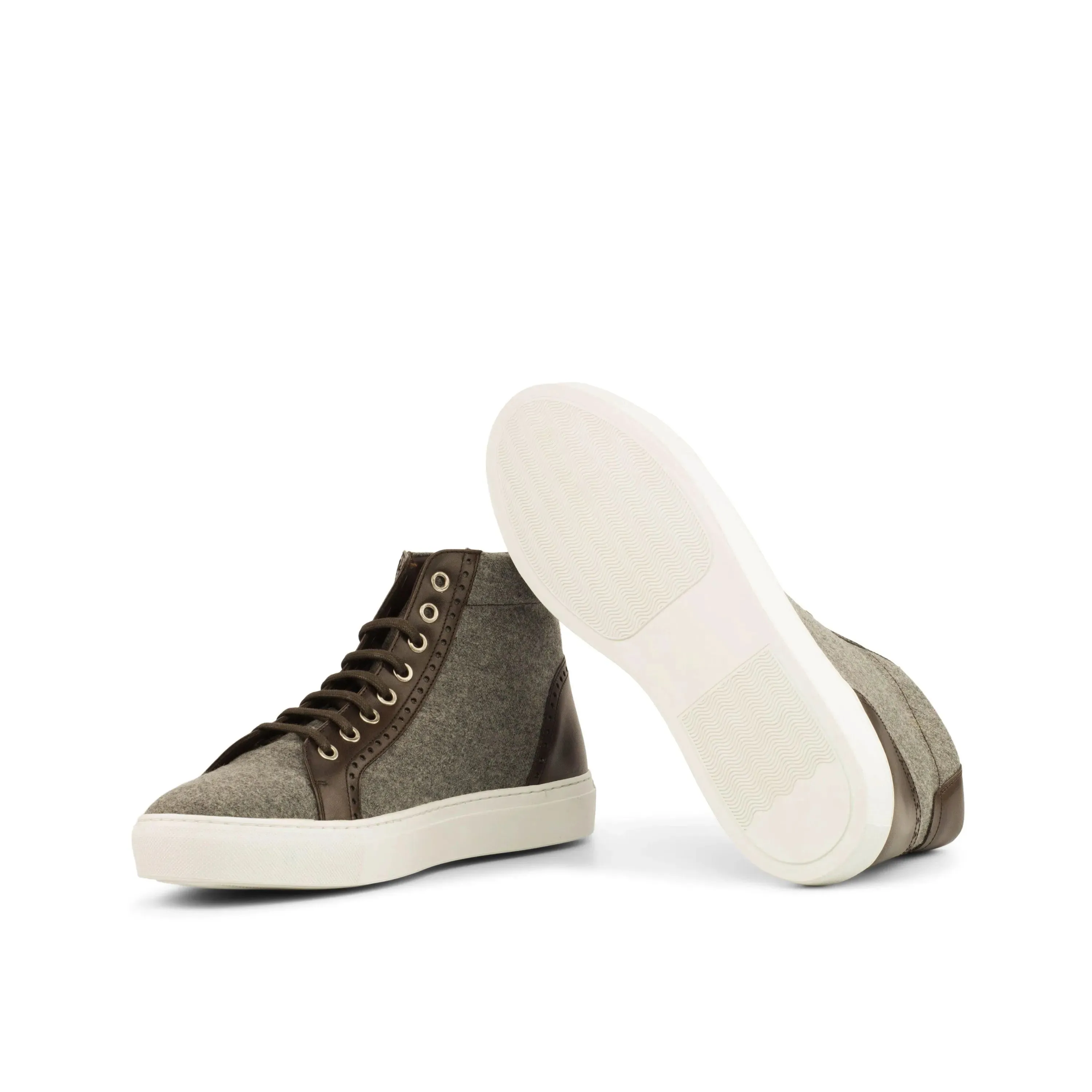 RQ72 High Kicks Sneakers II