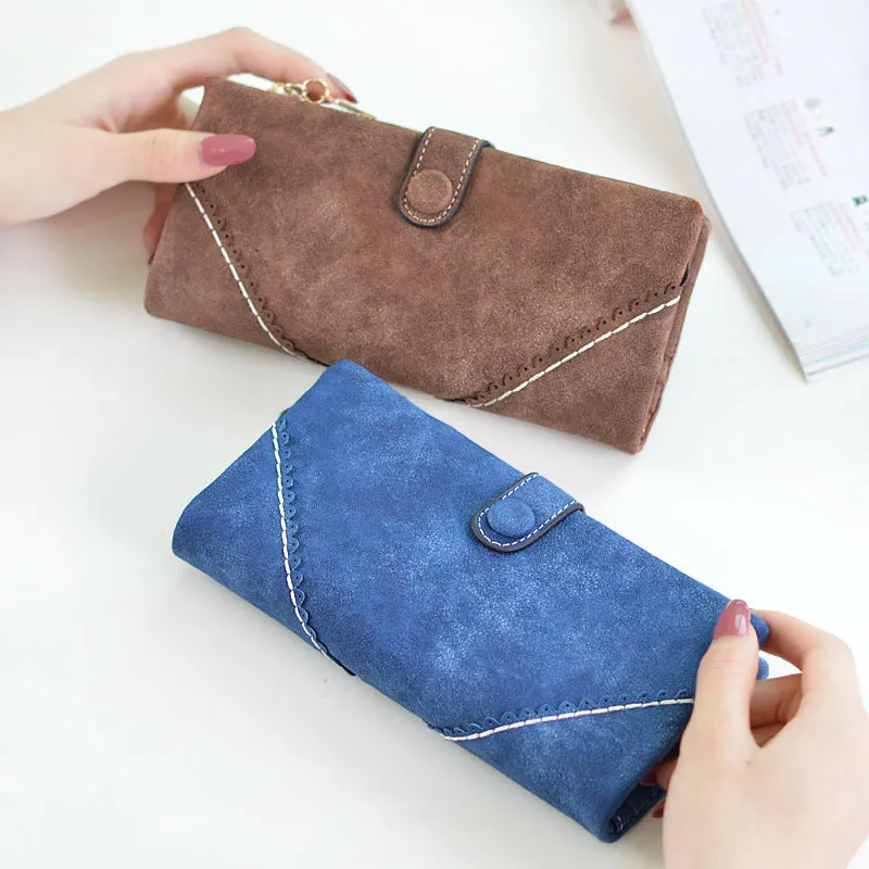 Women’s Multicompartment  Leather Wallet With Zipper