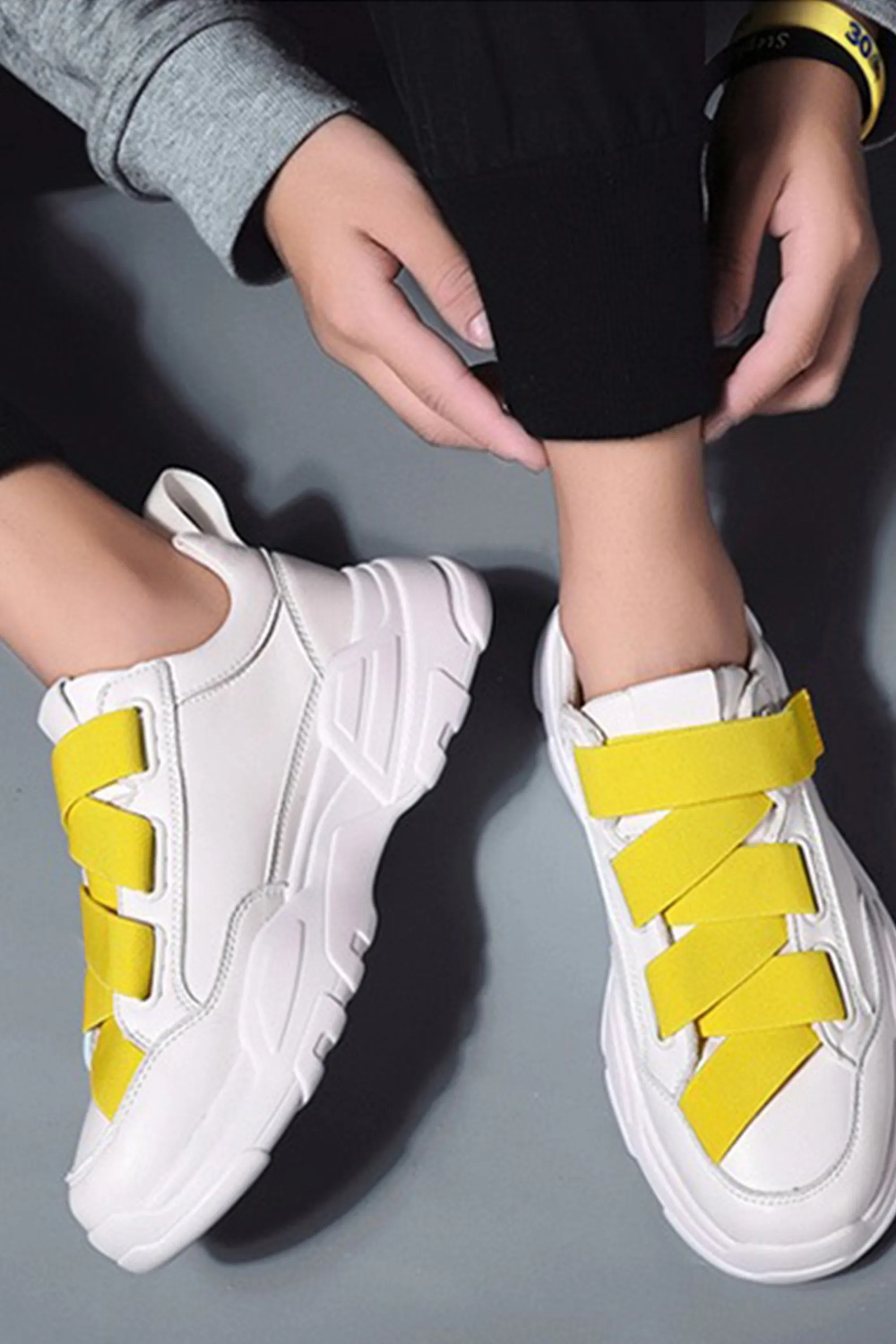 Yellow Band Straps White Chunks